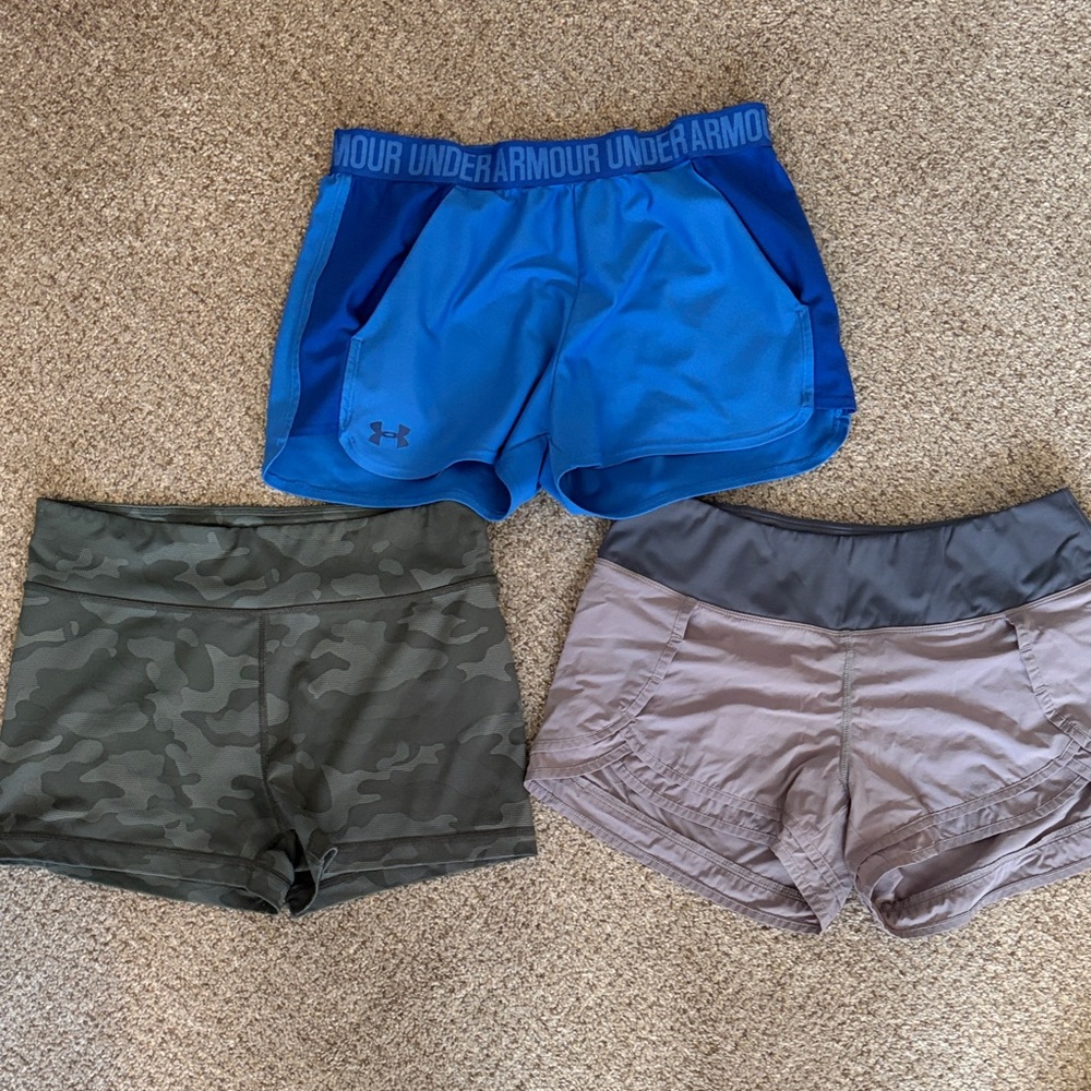 Under Armour Women’s Royal Blue Athletic Shorts bundle